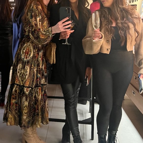 Paisly Print Maxi Dress with Long Sleeves - Picture 2 of 8